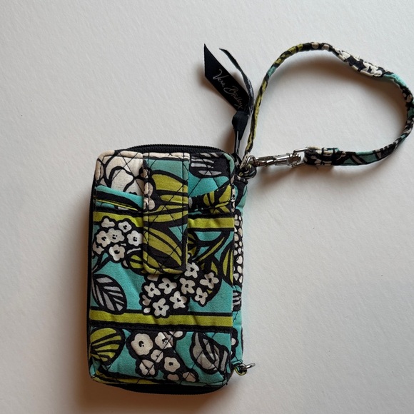 🎄Vera Bradley Wristlet & small padded screen case - Picture 2 of 6